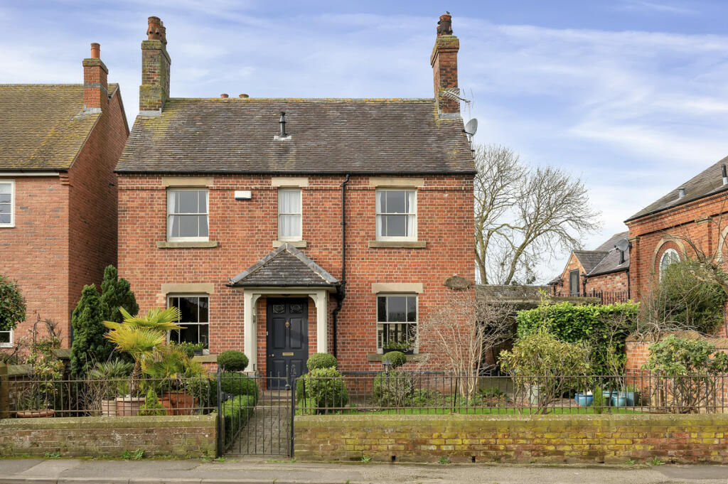 3 bedroom character property for sale in Main Street, Hickling, LE14