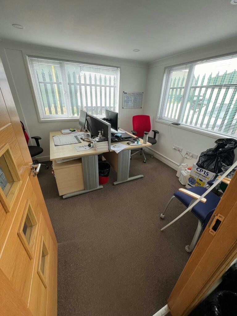 Additional property image - Unit 65, Coursers Farm, Coursers Road, Colney Heath, AL4 0PD
