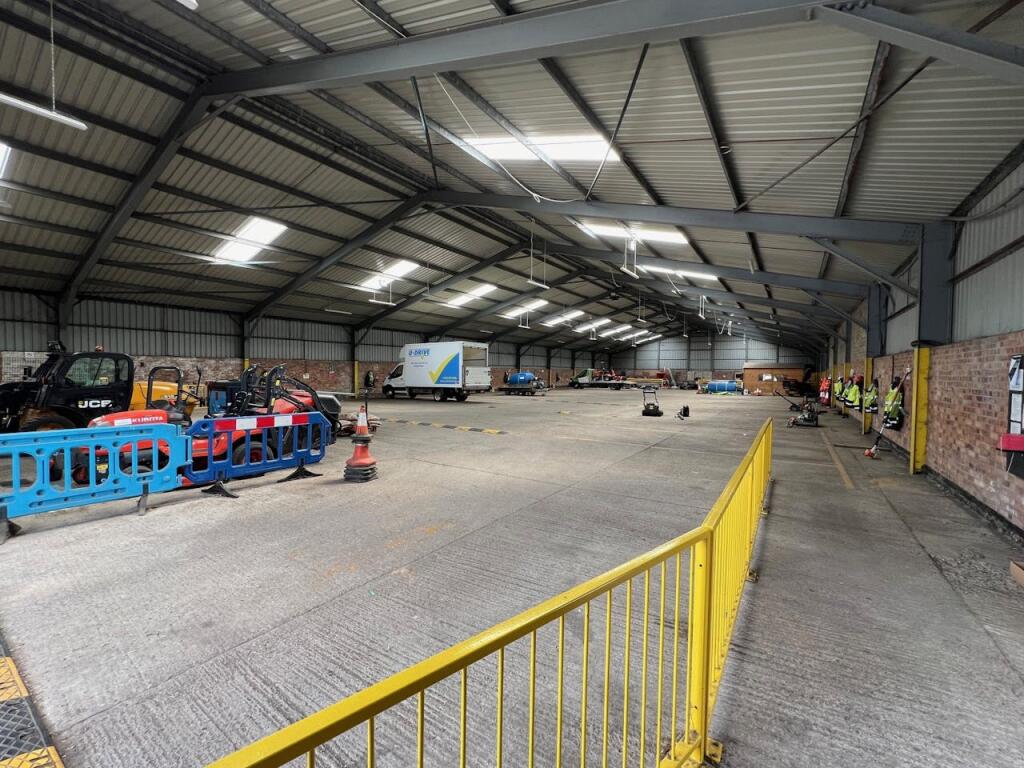 Additional property image - Unit 65, Coursers Farm, Coursers Road, Colney Heath, AL4 0PD