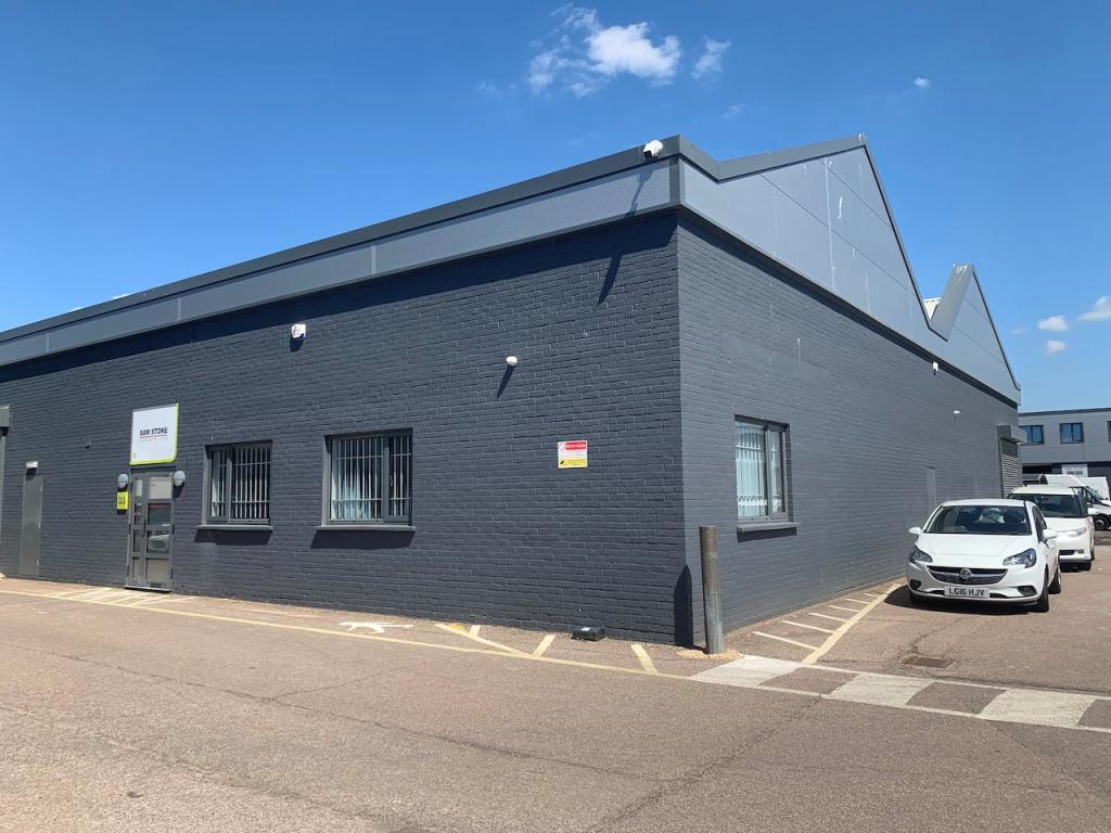 Light industrial facility to lease in Unit Q3, Penfold Industrial Park