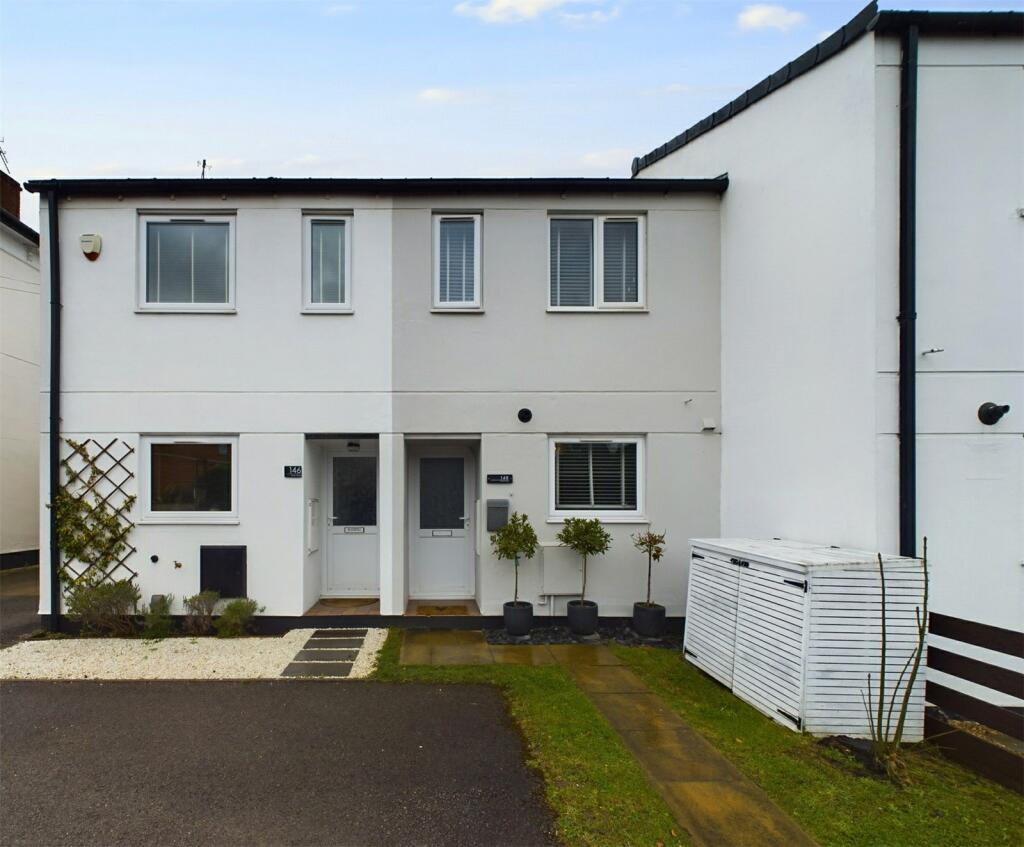 2 bedroom terraced house for sale in Hales Road, Cheltenham, Gloucestershire, GL52