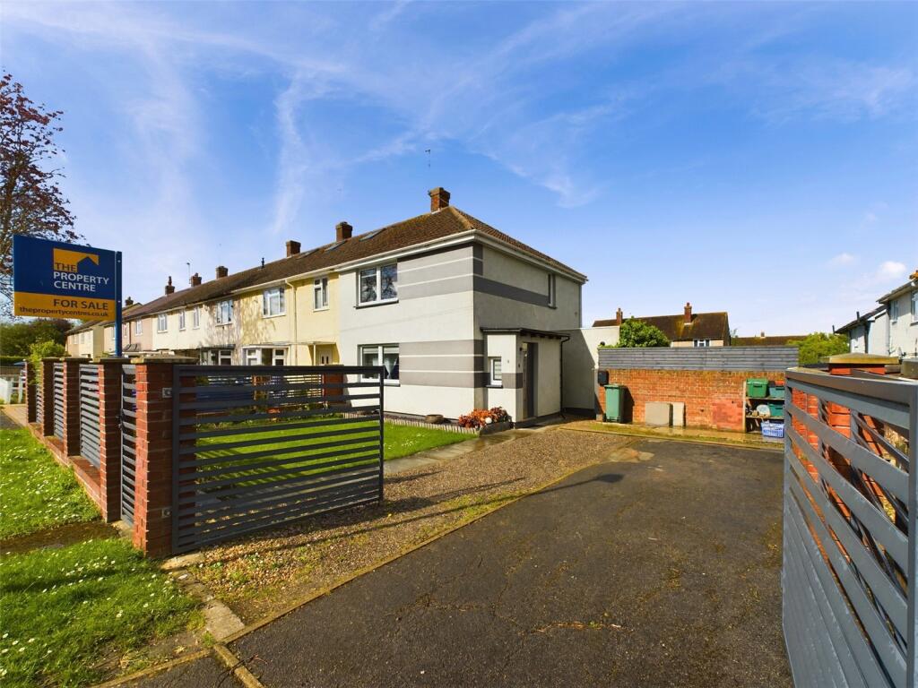 2 bedroom end of terrace house for sale in Oldbury Road, Cheltenham, Gloucestershire, GL51