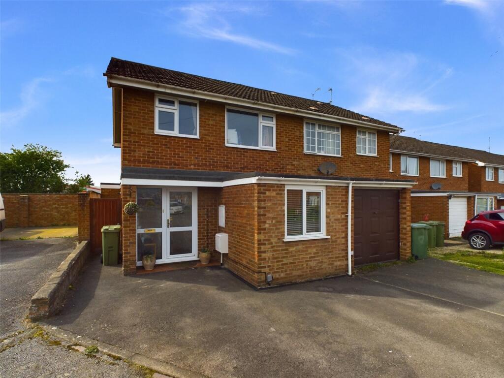 3 bedroom semi-detached house for sale in Stanwick Drive, Cheltenham, Gloucestershire, GL51