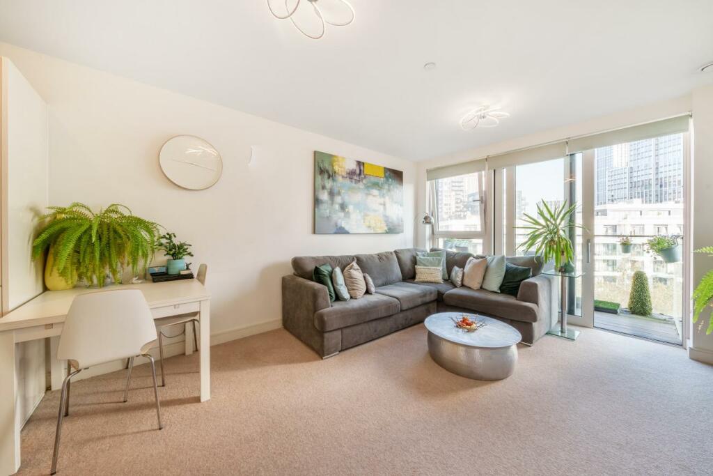1 bedroom flat for sale in Hebden Place, Nine Elms, SW8