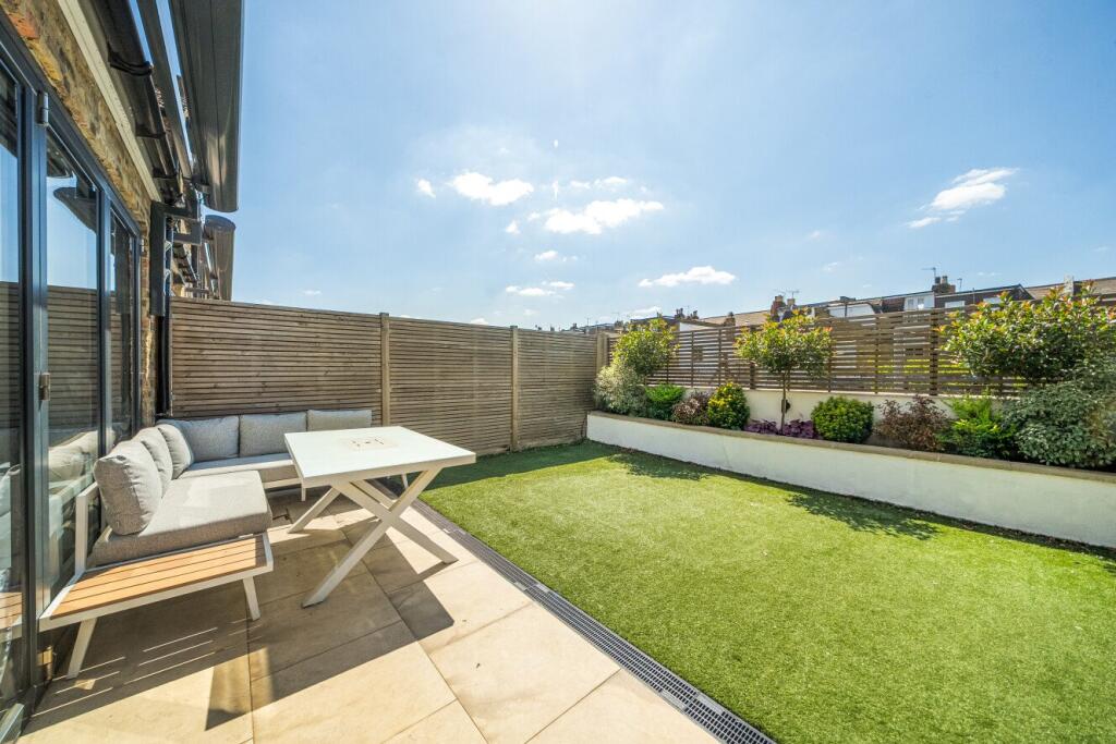 Main image of property: Wix's Lane, London, SW4