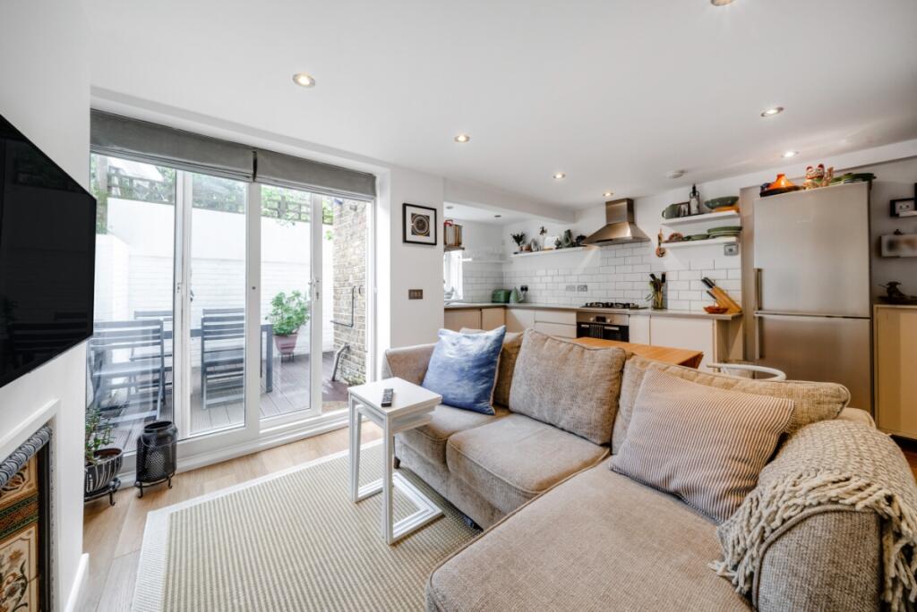 Main image of property: Medwin Street, London, SW4