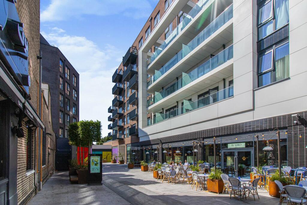 2 bedroom apartment for sale in Bogart House, Filmworks Walk, Ealing, W5