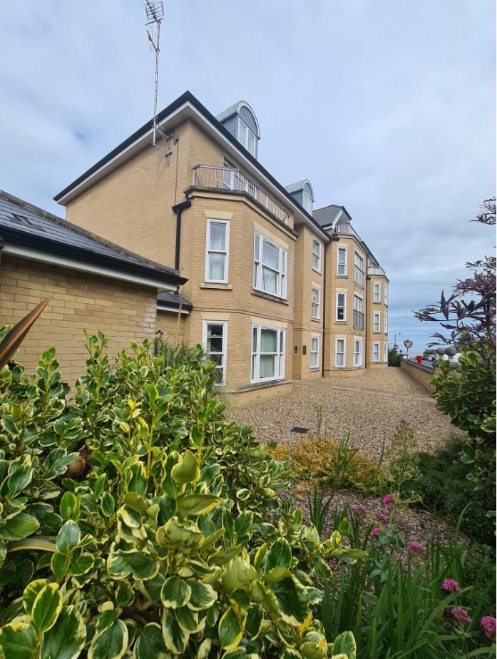 1 bedroom flat for rent in Rectory Road, LOWESTOFT, NR33