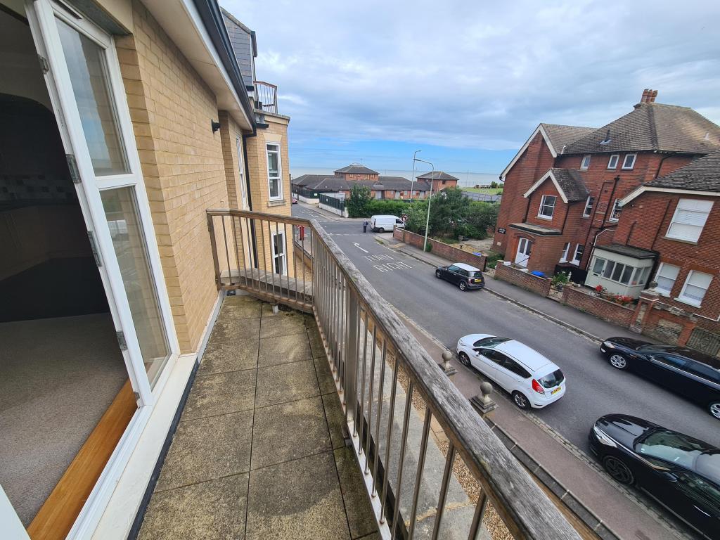 1 bedroom flat for rent in Rectory Road, LOWESTOFT, NR33