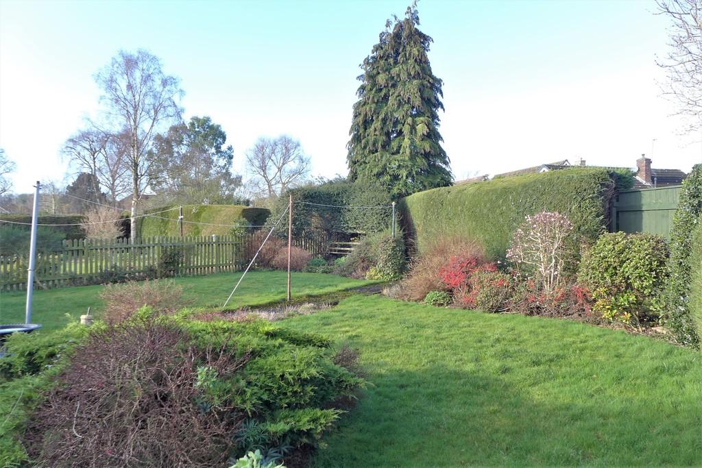 2 bedroom detached bungalow for sale in Whitcliffe Lane, Ripon, HG4