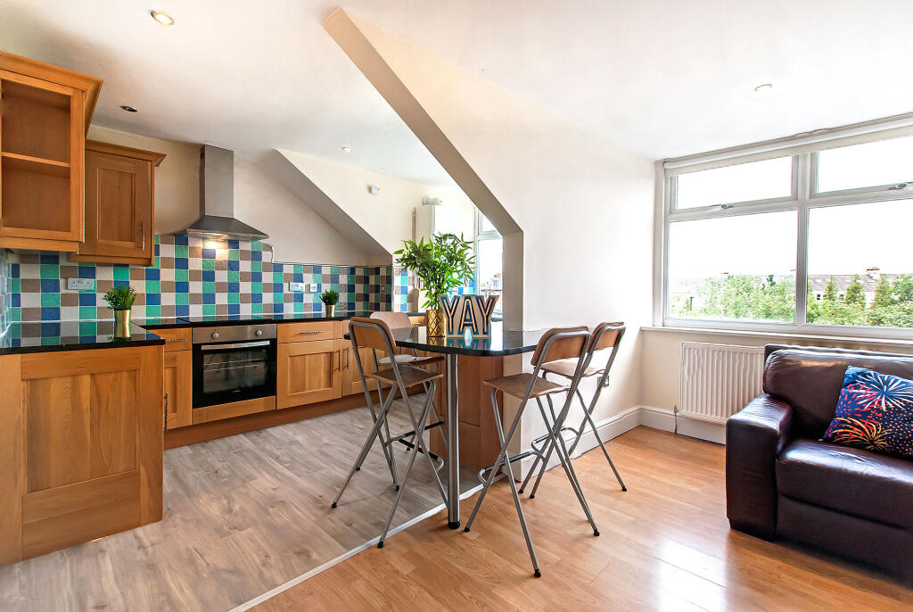 Main image of property: Flat 4 2 Fernwood Road, Jesmond