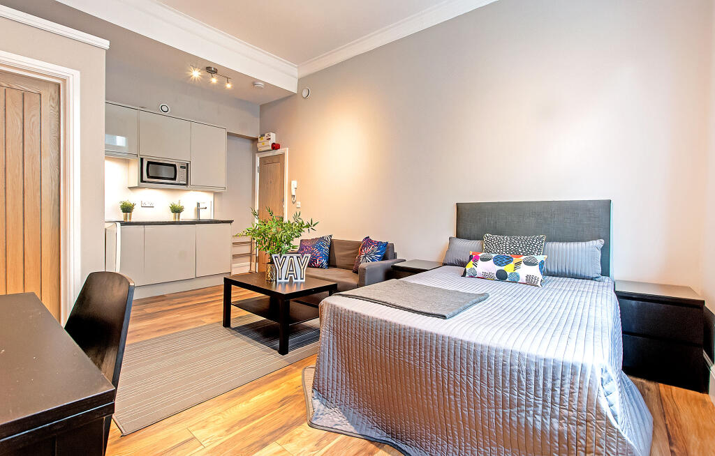 Main image of property: Apartment 1, 52 Dean Street , City Centre