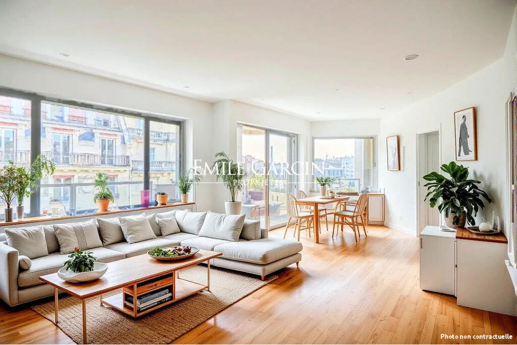 Main image of property: Paris-Isle of France, Paris, Paris 16