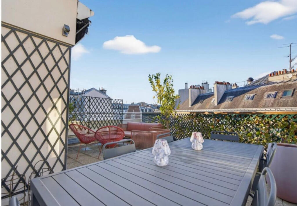 Main image of property: Paris-Isle of France, Paris, Paris 16