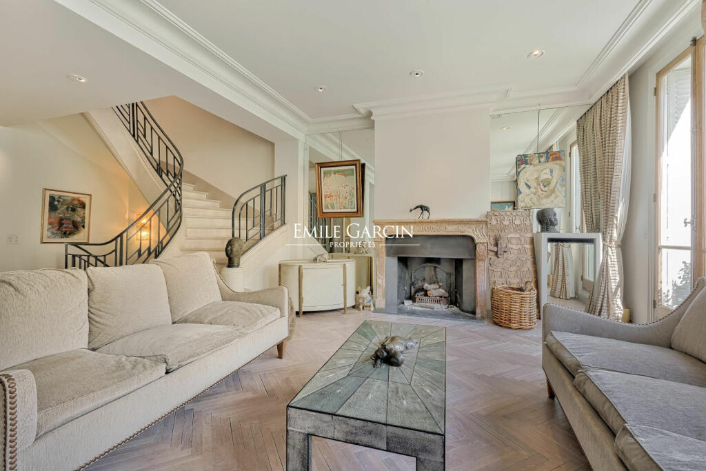 6 bedroom house for sale in ParisIsle of France, HautsdeSeine