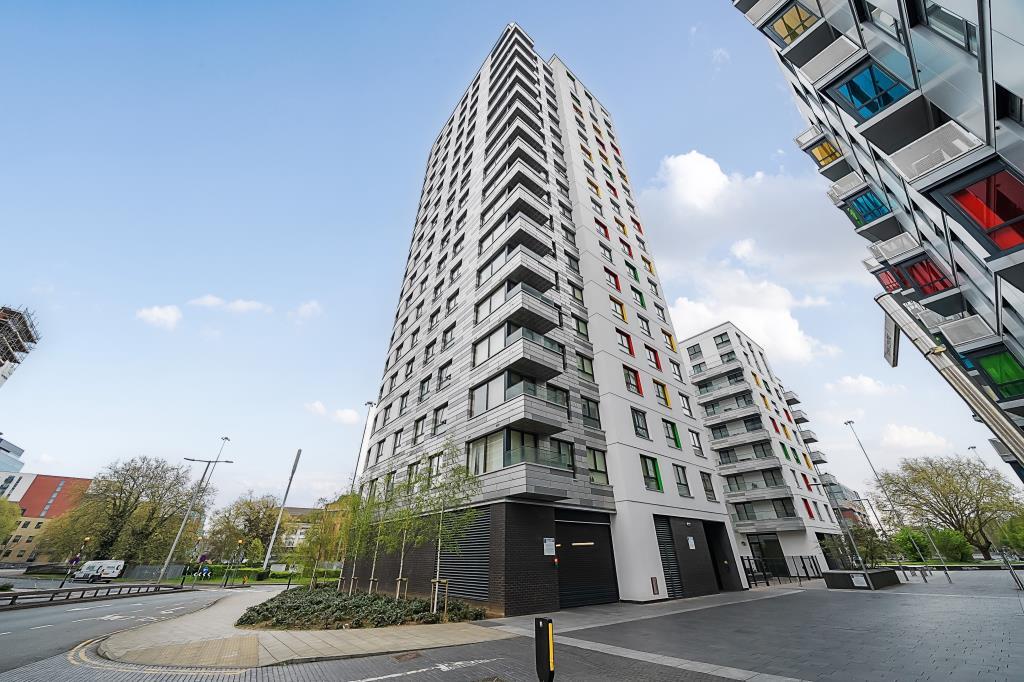 Main image of property: Reading, Berkshire, RG1