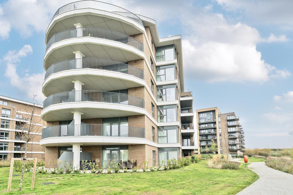 Main image of property: Bankside Gardens, Green Park, Berkshire, RG2