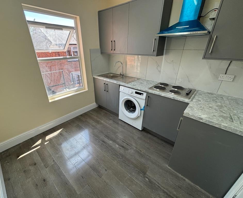 Main image of property: Broad Street, Reading, RG1