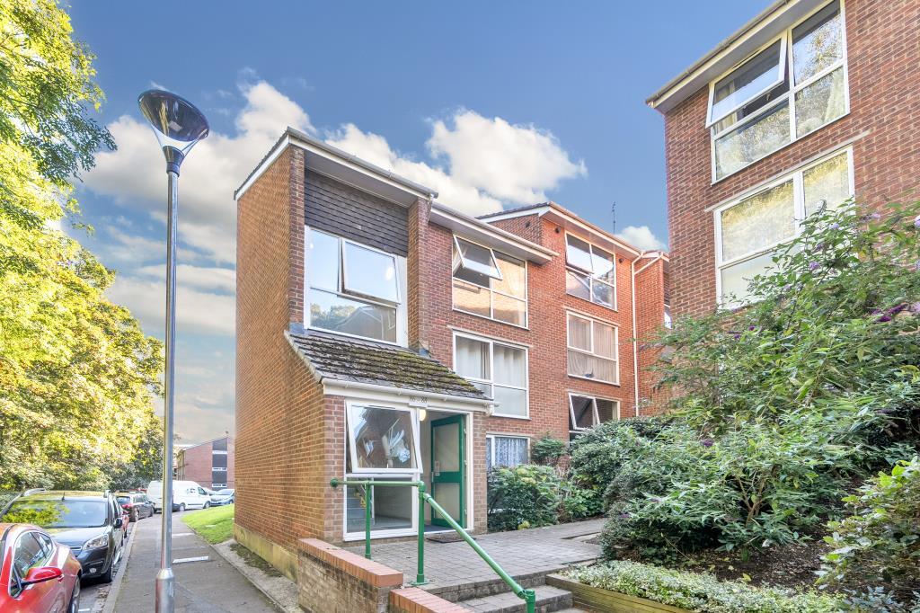 Main image of property: Reading, Berkshire, RG30