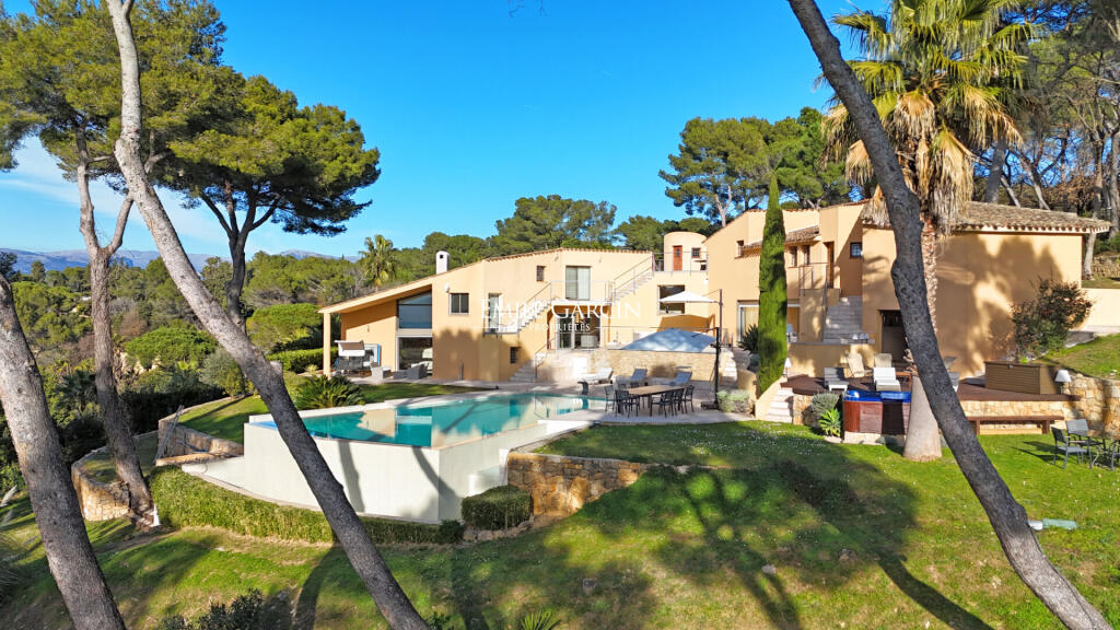 Main image of property: Provence-Alps-Cote d`Azur, Alpes-Maritimes, Mougins
