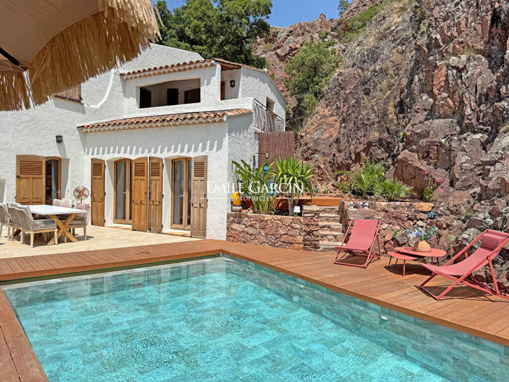Main image of property: Provence-Alps-Cote d`Azur, Var, Fréjus