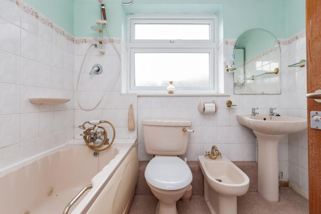 Additional property image - Westfield, New Ash Green, Longfield, DA3