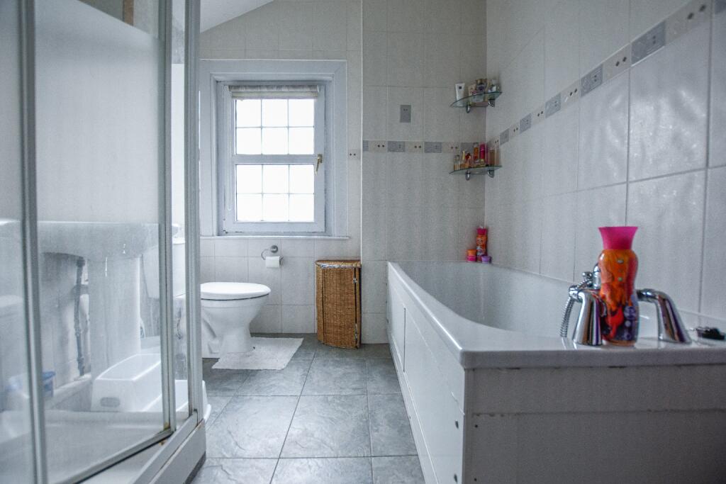 Additional property image - Dover Road, Northfleet, Gravesend