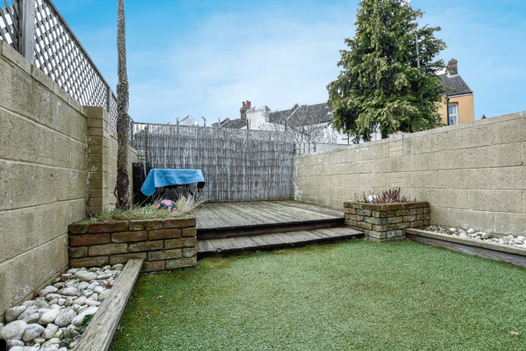 Additional property image - Dover Road, Northfleet, Gravesend