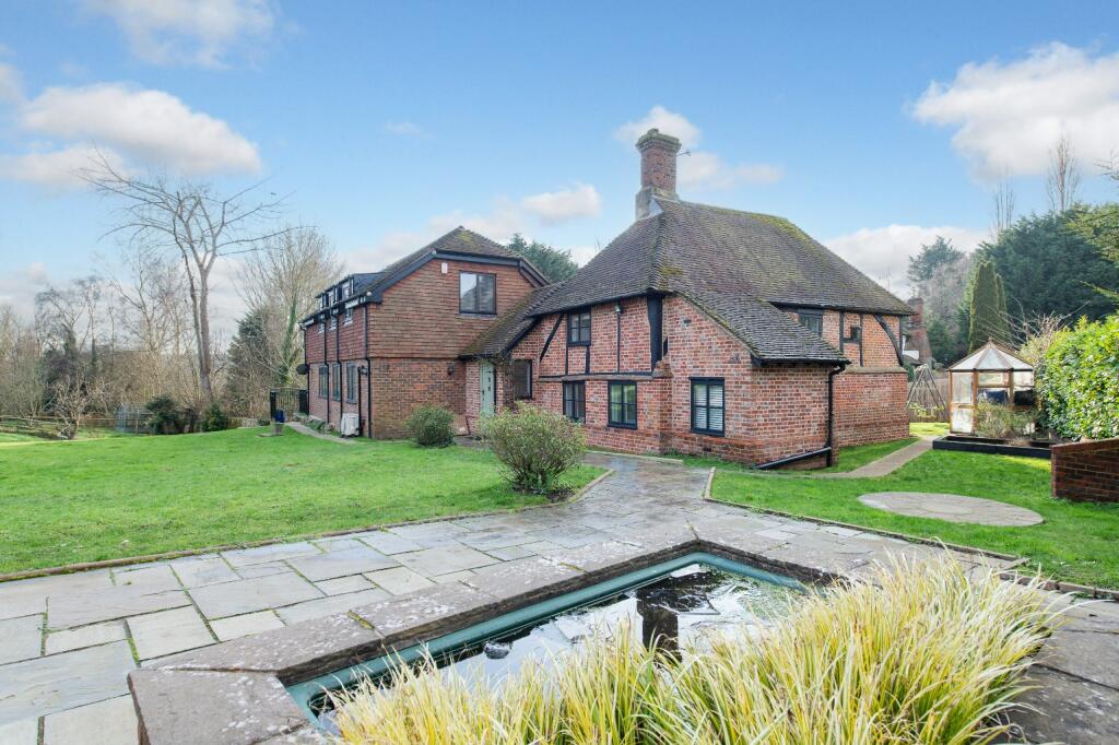 Main image of property: Bushylees Farm, Pear Tree Lane, Shorne