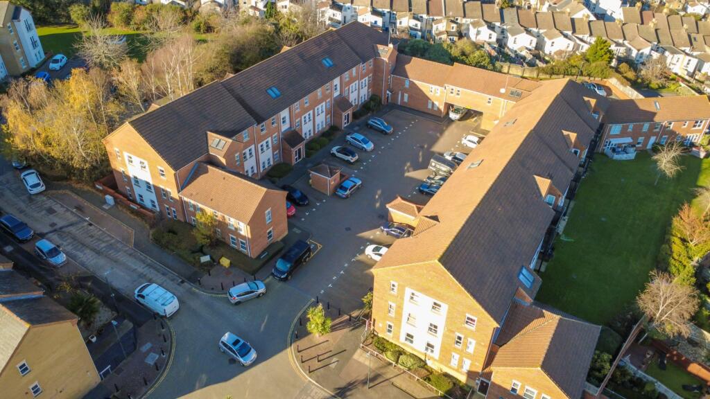 Main image of property: Mary Court, Chatham, ME4