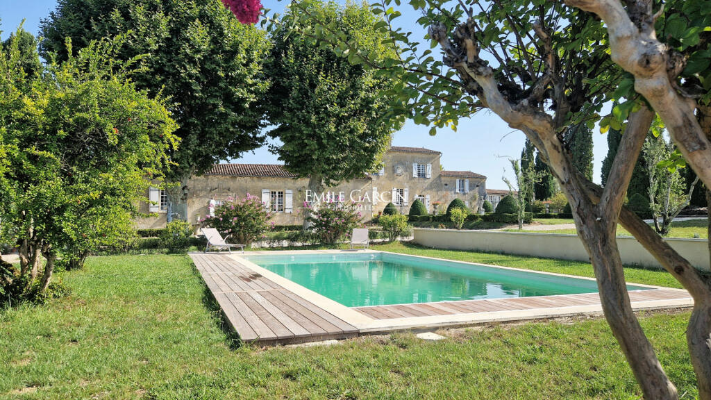 6 bedroom home for sale in Aquitaine, Gironde...