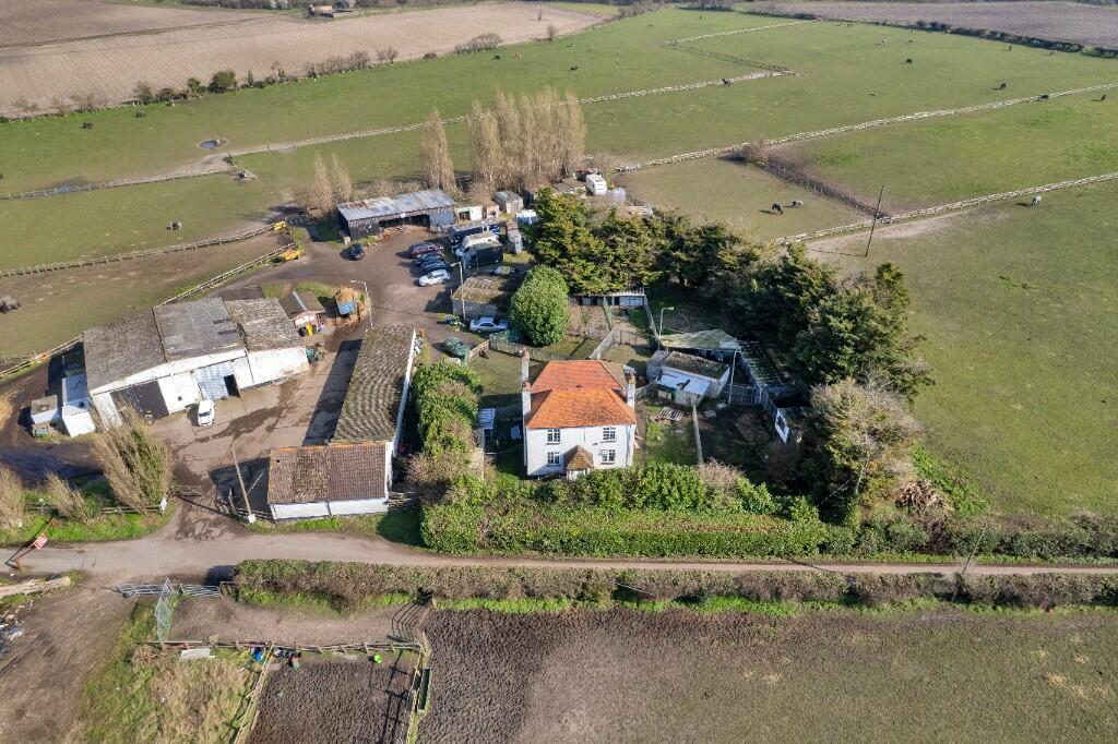 Equestrian facility for sale in Cookham Road, Swanley, Kent, BR8