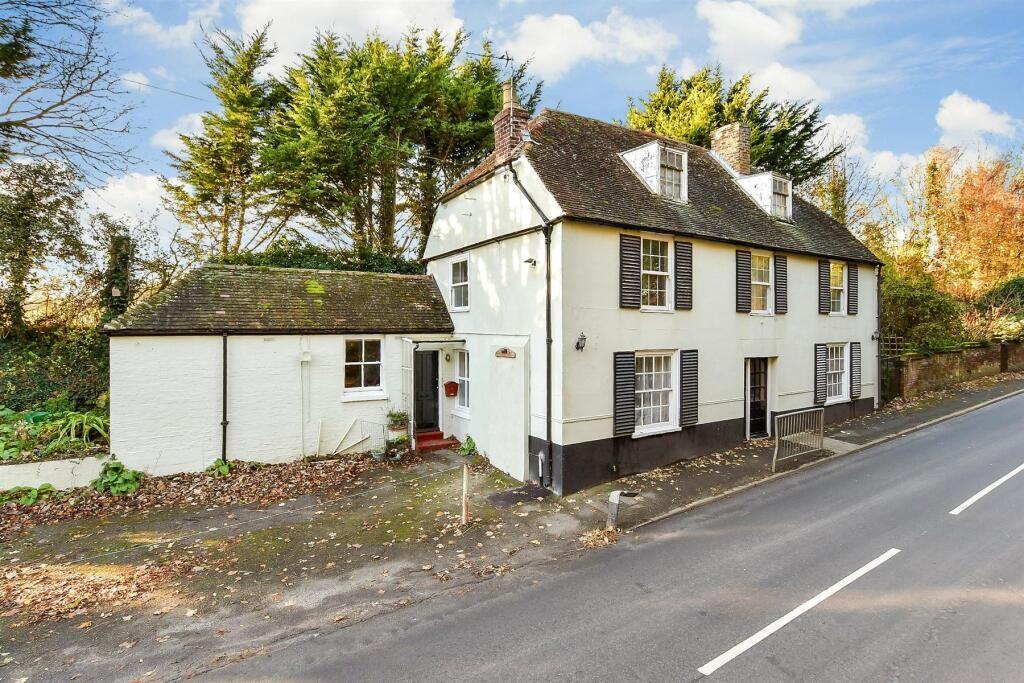 Main image of property: Coach & Horses, Eastry, Sandwich, CT13