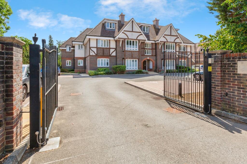 Main image of property: Shoppenhangers Road, Maidenhead, Berkshire, SL6