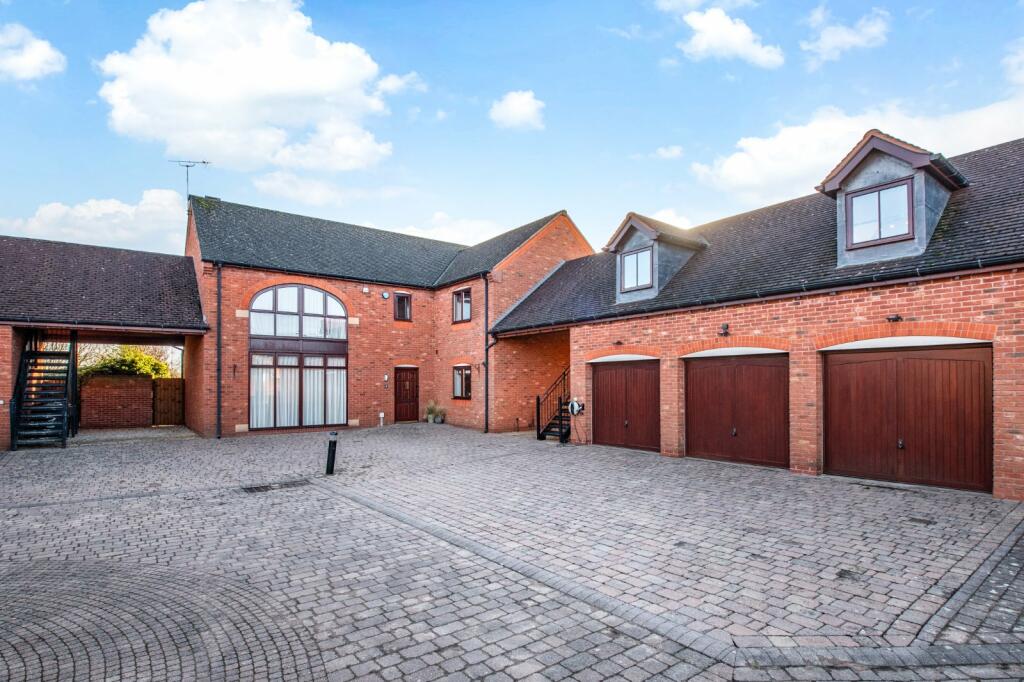 5 bedroom detached house for sale in Tutnall Grange, Tutnall