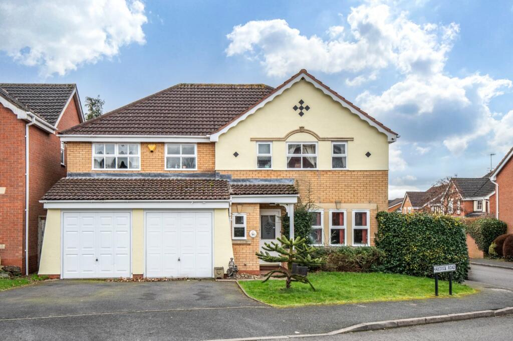 5 bedroom detached house for sale in Haydock Road, Catshill, Bromsgrove