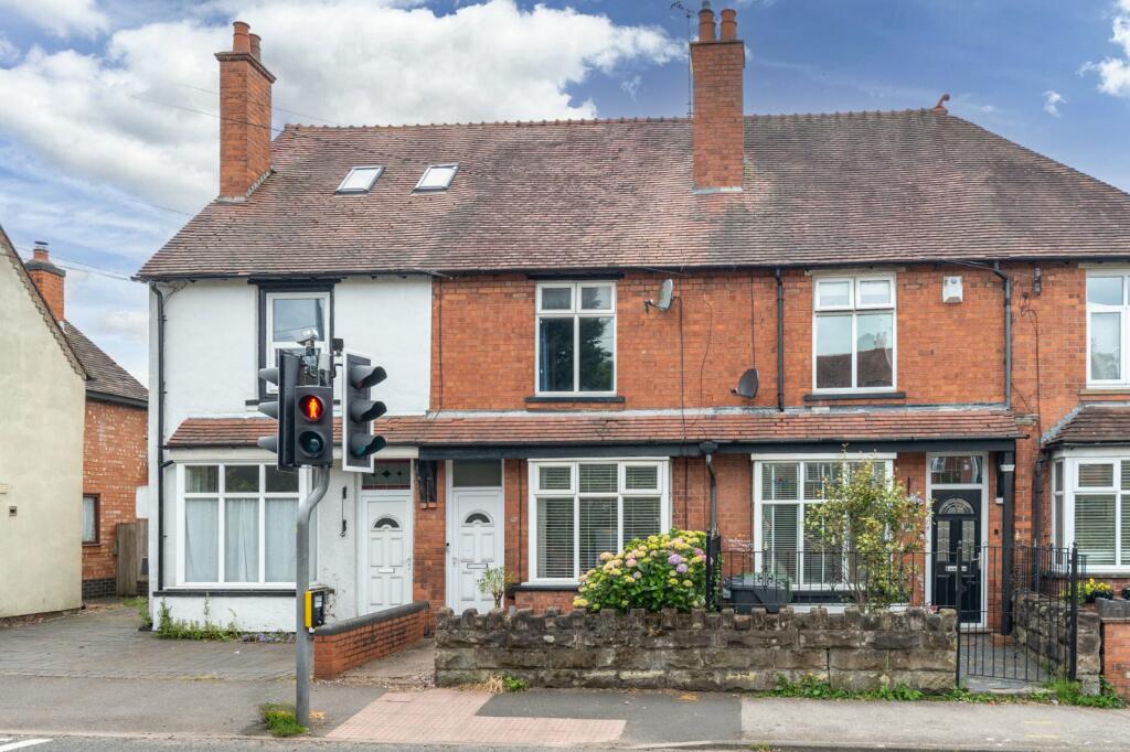 2 bedroom terraced house for sale in Stourbridge Road, Bromsgrove