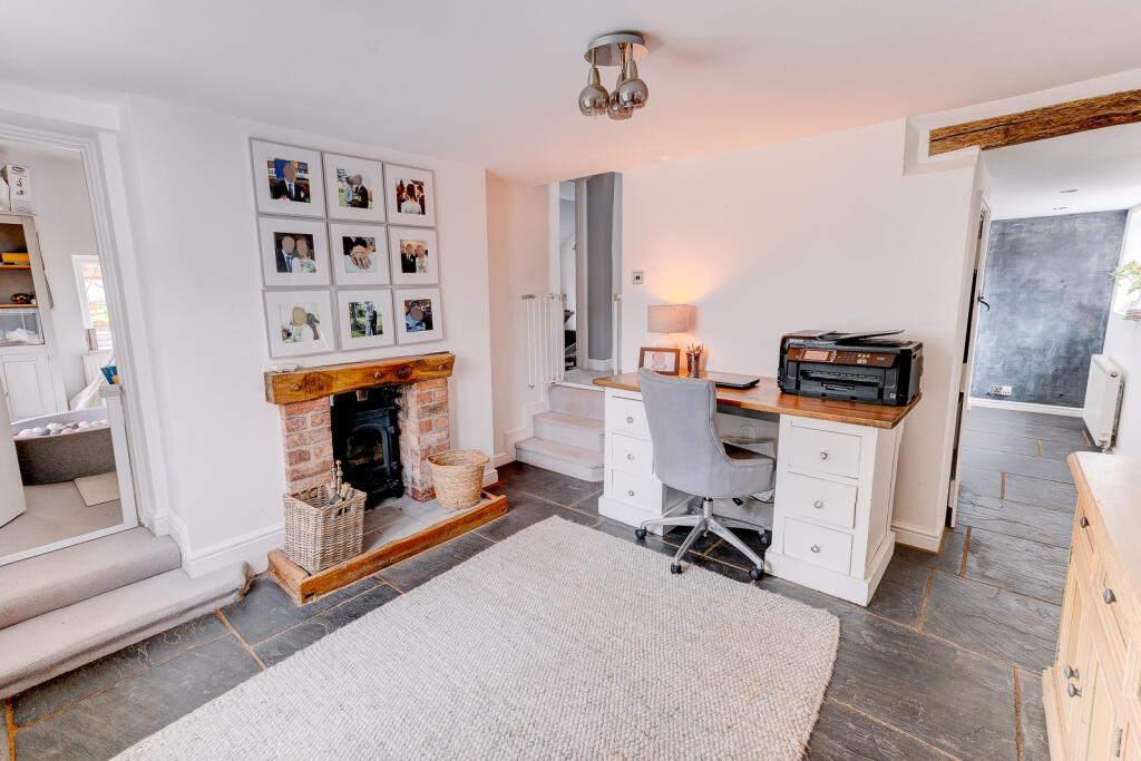 Additional property image - Foley Gardens, Stoke Prior, Bromsgrove, Worcestershire, B60