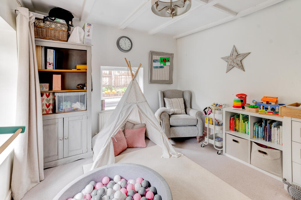 Additional property image - Foley Gardens, Stoke Prior, Bromsgrove, Worcestershire, B60