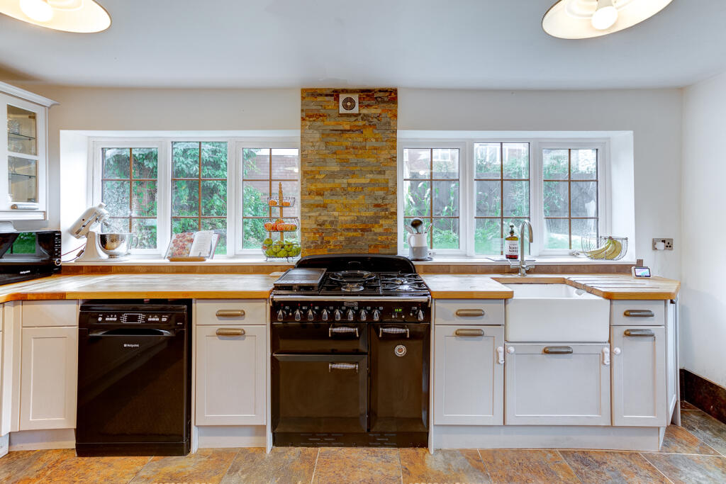 Additional property image - Foley Gardens, Stoke Prior, Bromsgrove, Worcestershire, B60