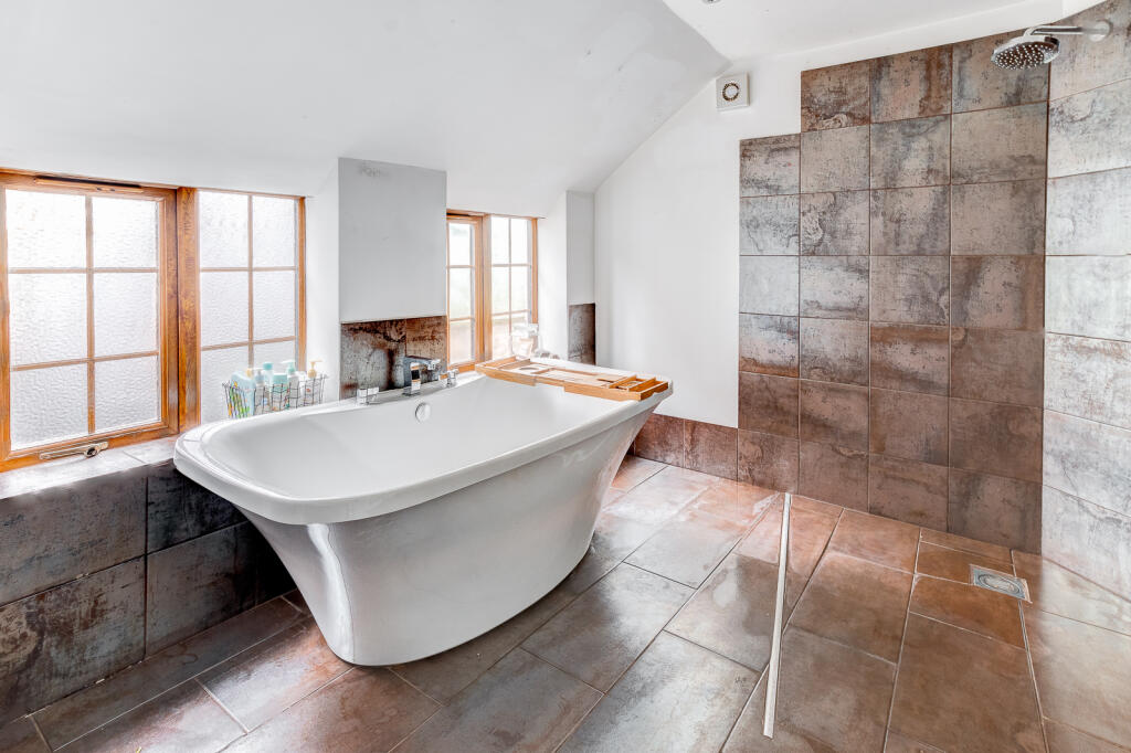 Additional property image - Foley Gardens, Stoke Prior, Bromsgrove, Worcestershire, B60