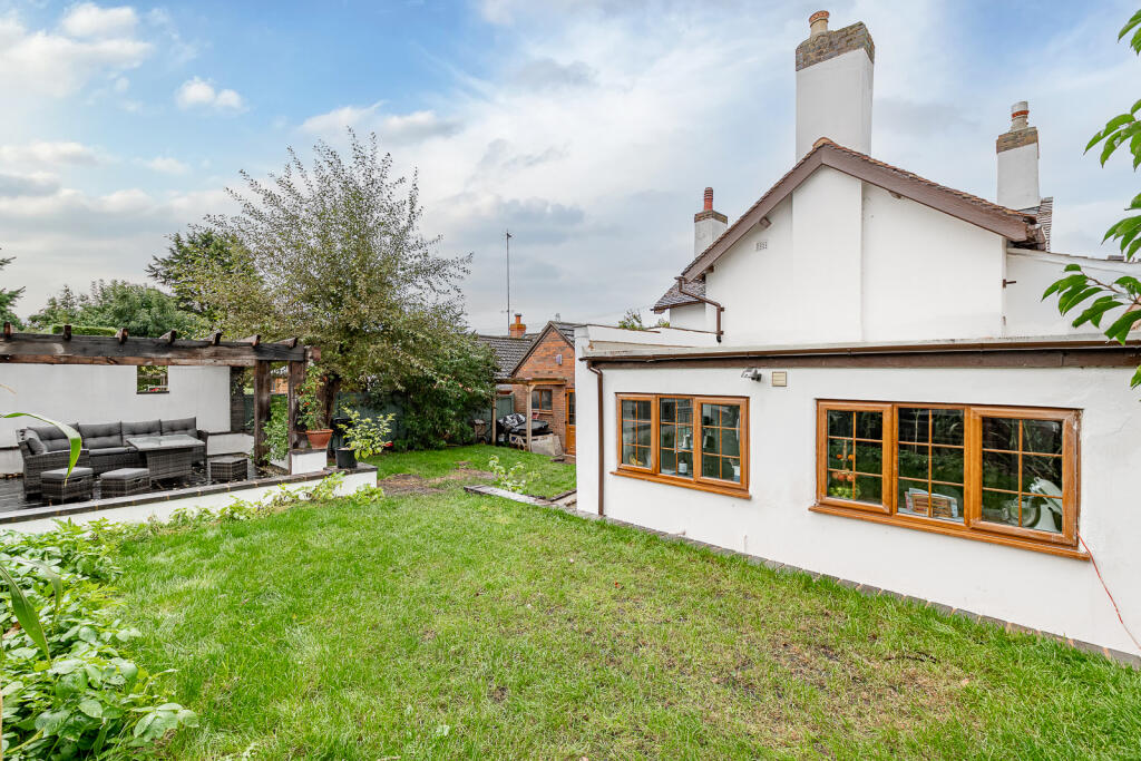 Additional property image - Foley Gardens, Stoke Prior, Bromsgrove, Worcestershire, B60