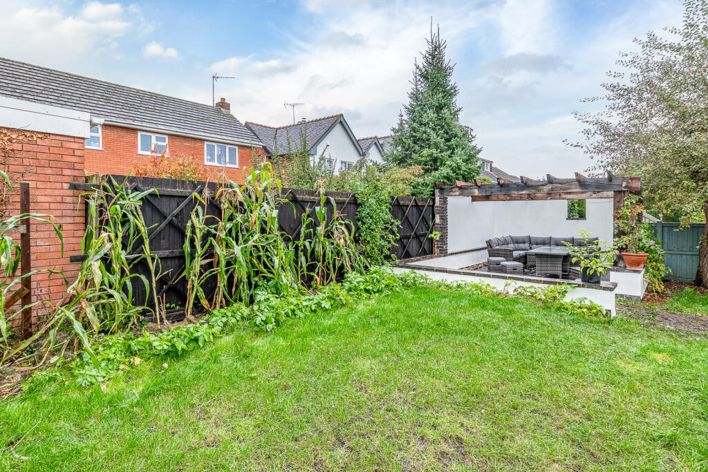 Additional property image - Foley Gardens, Stoke Prior, Bromsgrove, Worcestershire, B60