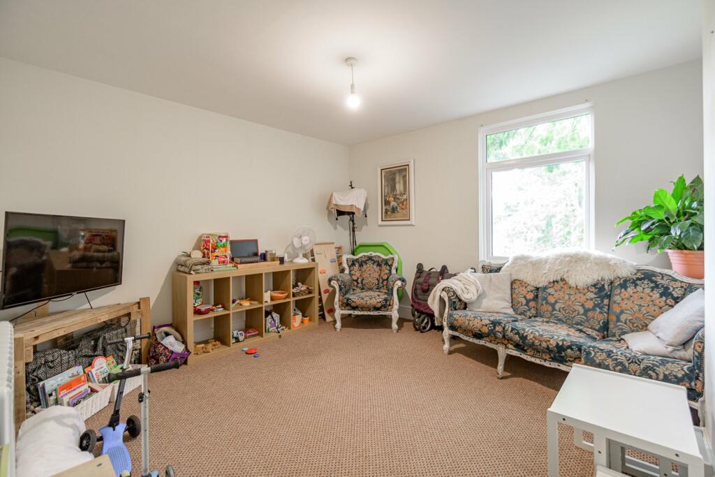 Additional property image - Watt Close, Bromsgrove, Worcestershire, B61