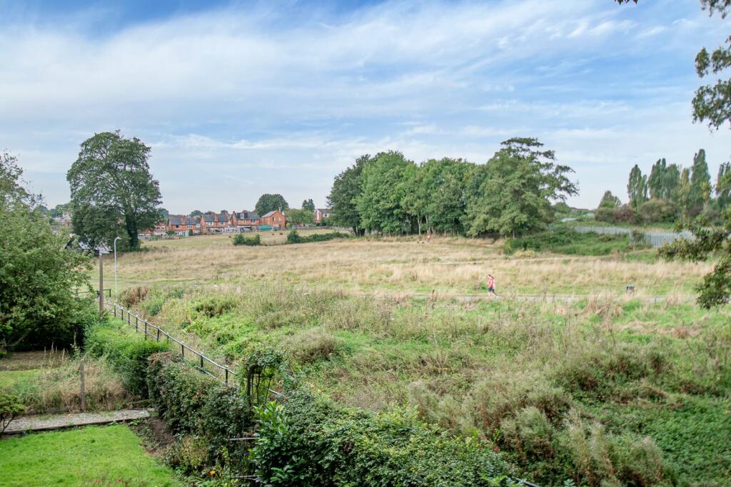 Additional property image - Watt Close, Bromsgrove, Worcestershire, B61