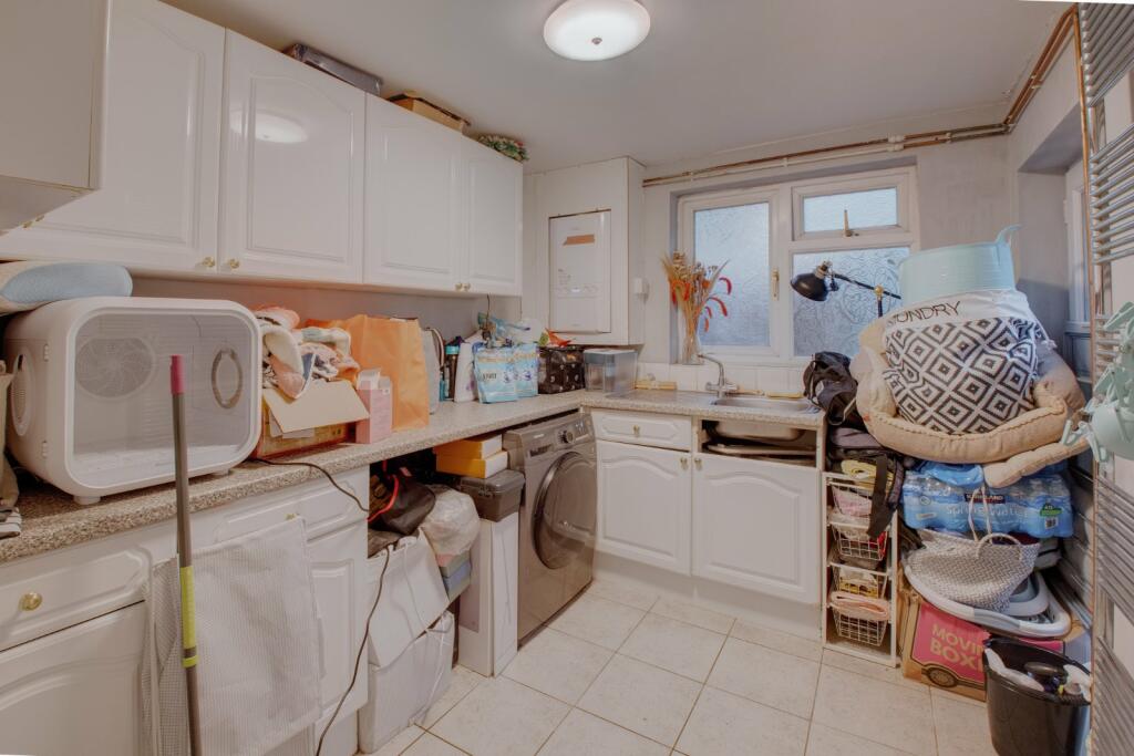 Additional property image - Roman Way, Bromsgrove, Worcestershire, B61