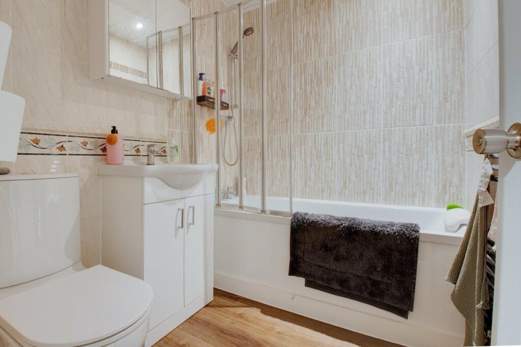 Additional property image - Roman Way, Bromsgrove, Worcestershire, B61