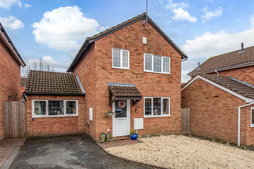Additional property image - The Paddock, Stoke Heath, Bromsgrove, Worcestershire, B60