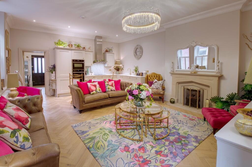 Additional property image - Barnsley Hall Road, Bromsgrove, Worcestershire, B61