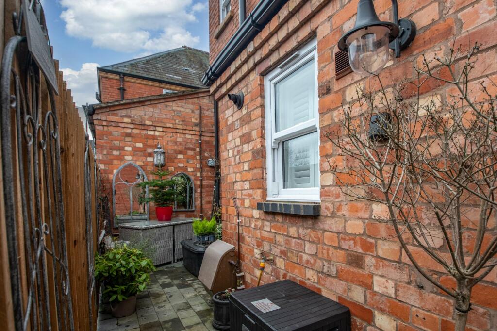 Additional property image - Barnsley Hall Road, Bromsgrove, Worcestershire, B61